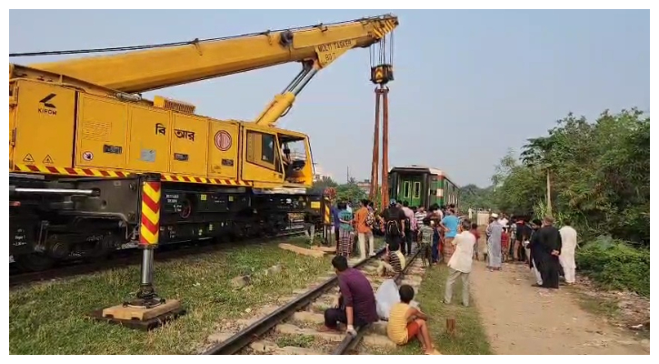 ব্রাহ্মণবাড়িয়ায় একই স্থানে ফের বগি লাইনচ্যুত, বন্ধ ট্রেন চলাচল